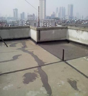 安乡漏水维修 楼顶漏水是什么原因，楼顶漏水维修方法是什么?